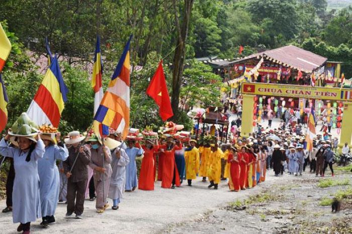 Chùa Chân Tiên.